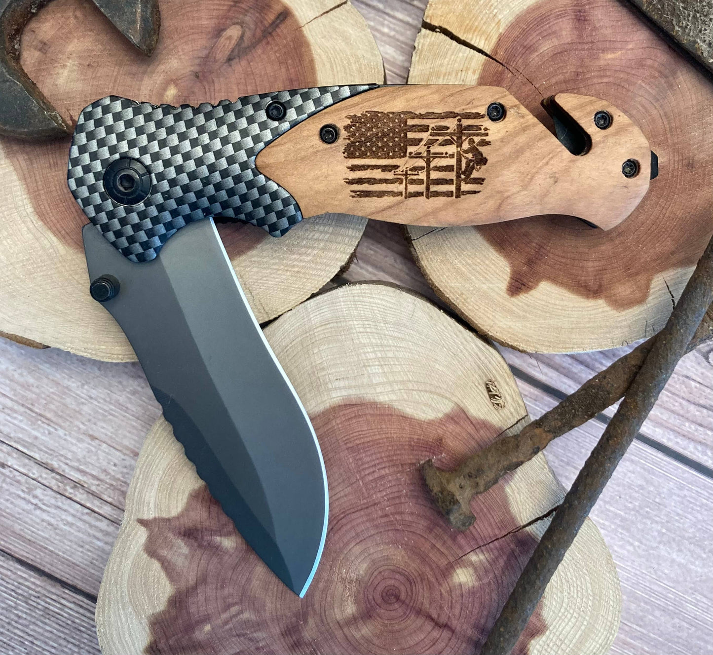 Lineman with Flag #2 Knife